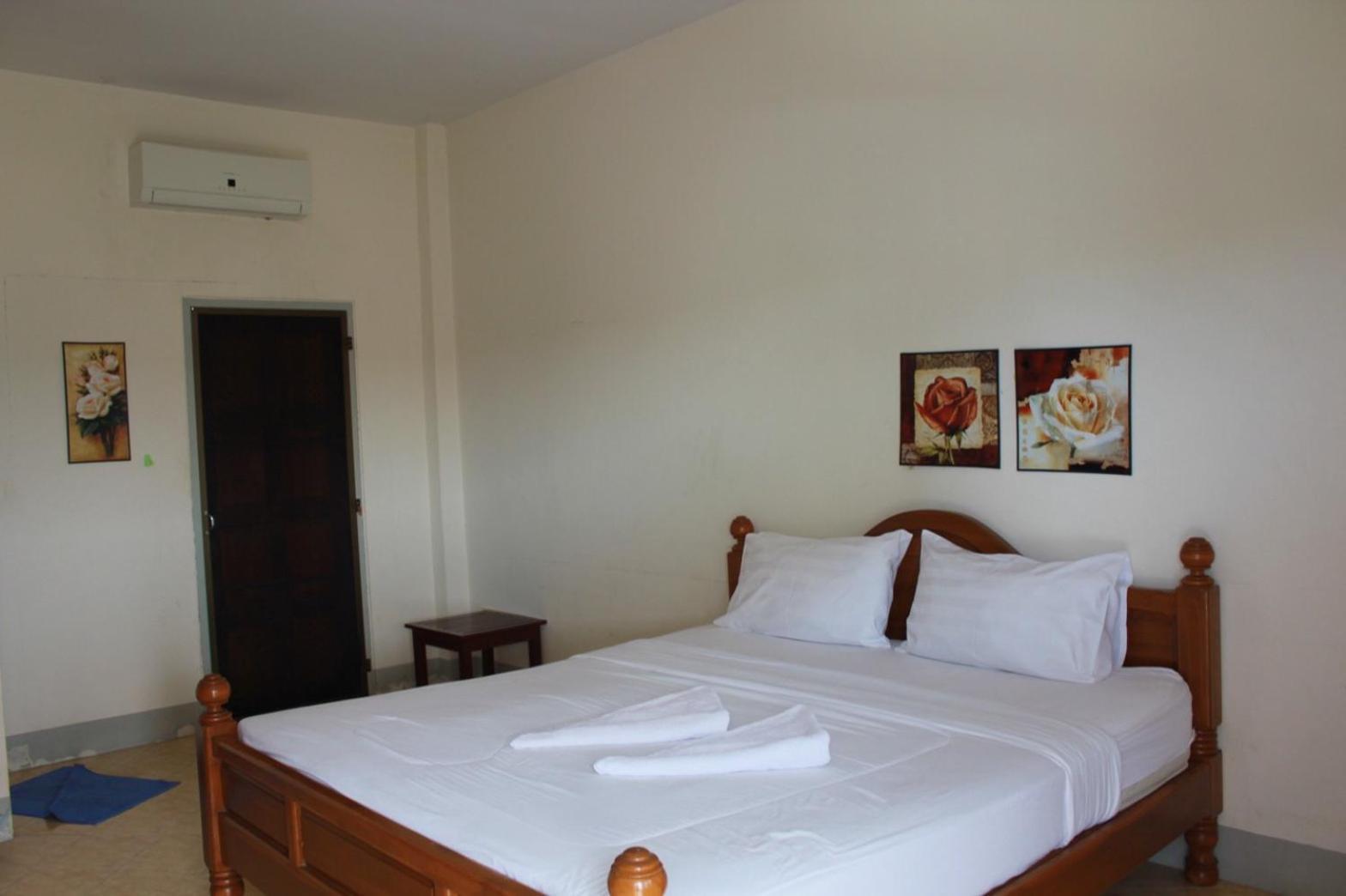 Hotel Baanloksouylokchay HHQ Habitación foto